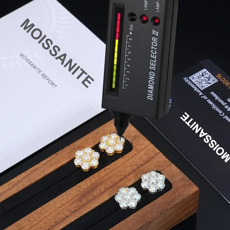 Star Stud Earrings VVS1 Moissanite