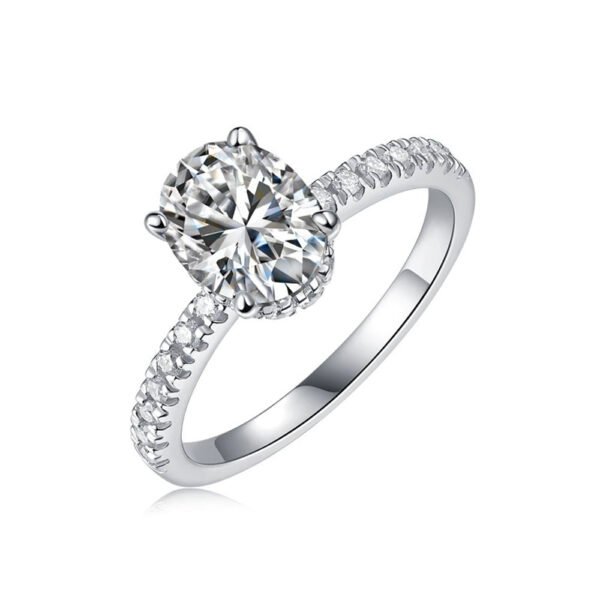 18K Gold Oval 2CT VVS1 Lab Diamond Engagement Ring - Image 3