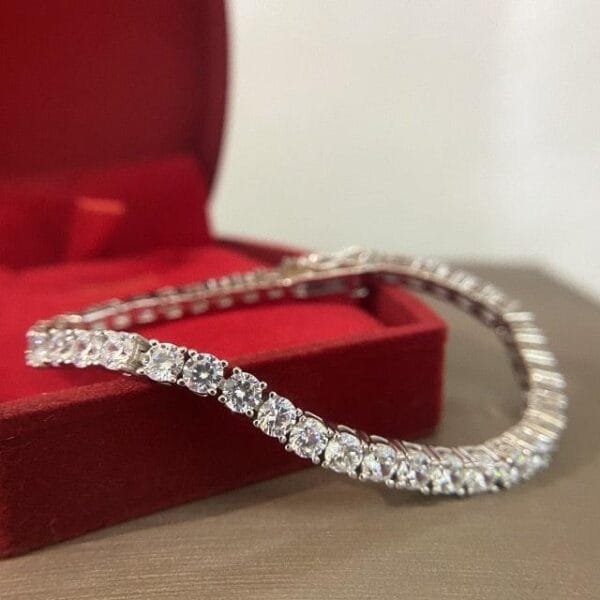 Queen 925 Silver Moissanite Diamond Bracelet - Image 4