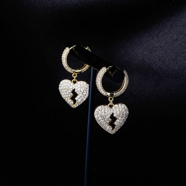 Heart of Queen Earrings - Image 5