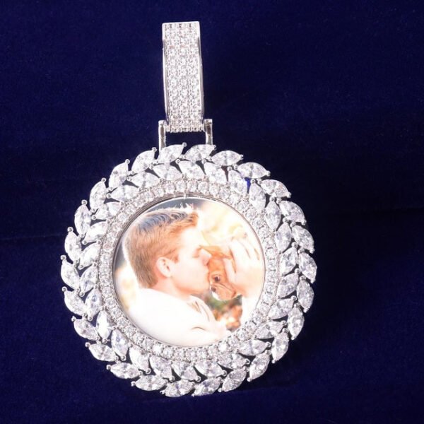 Royal Wreath Custom Photo Pendant Necklaces - Image 5